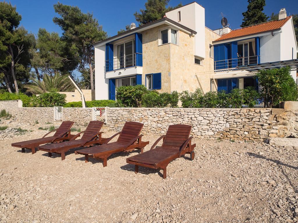 Villas Violet & Rosemary سوبيتار الغرفة الصورة